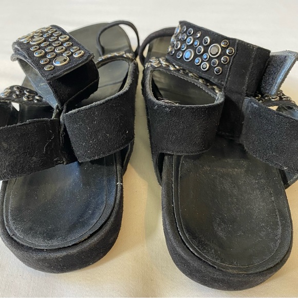 Stuart Weitzman Glosolstice Suede Toe Loop Ankle Strap Black Sandals size 5.5 - Picture 8 of 8